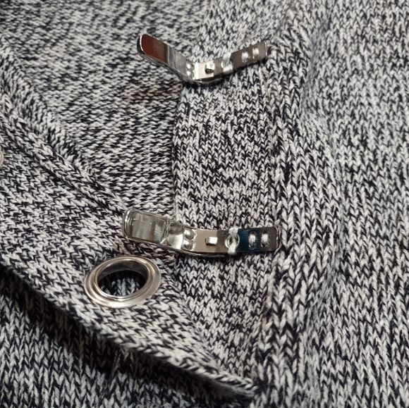 Women's Karen Scott Medium Sized Gray/Black Sweater - Picture 4 of 6